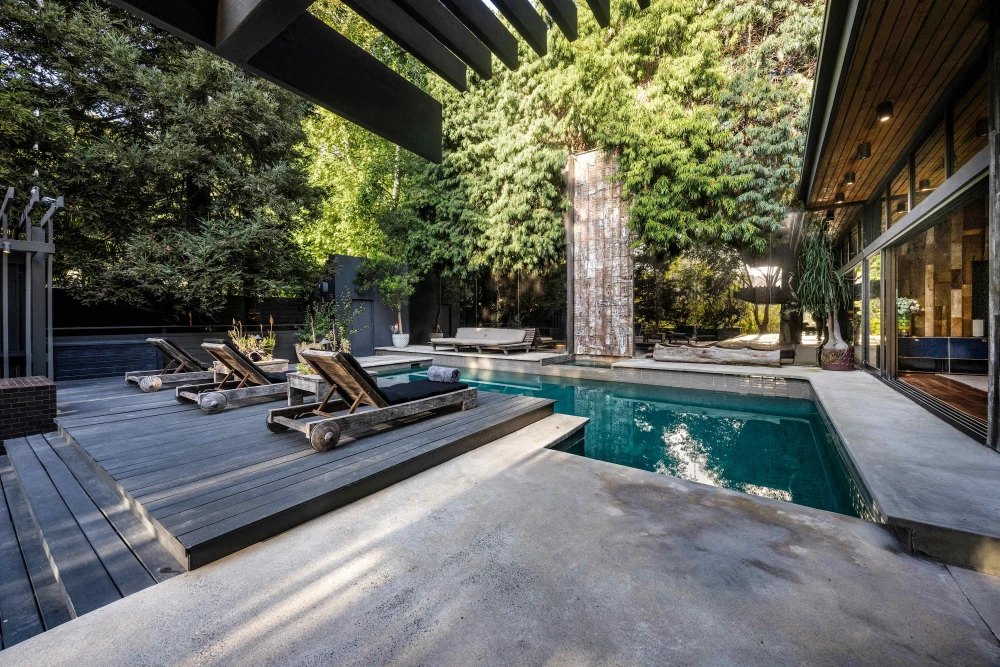 Hollywood Hills 9