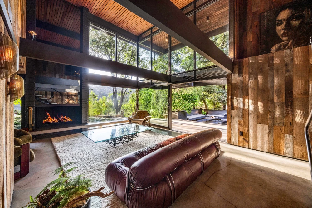 Hollywood Hills 9