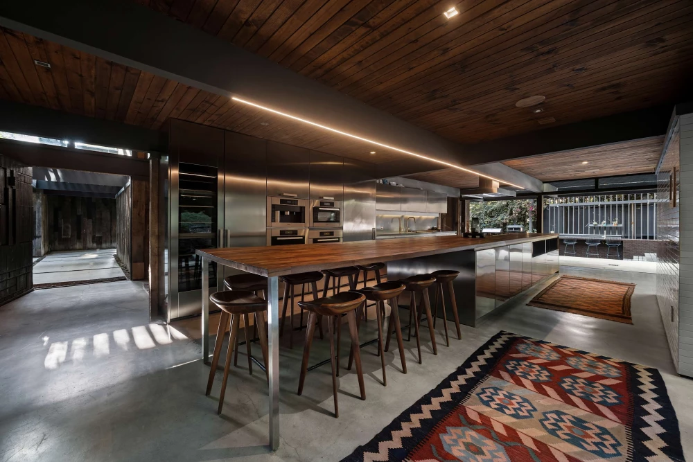 Hollywood Hills 9