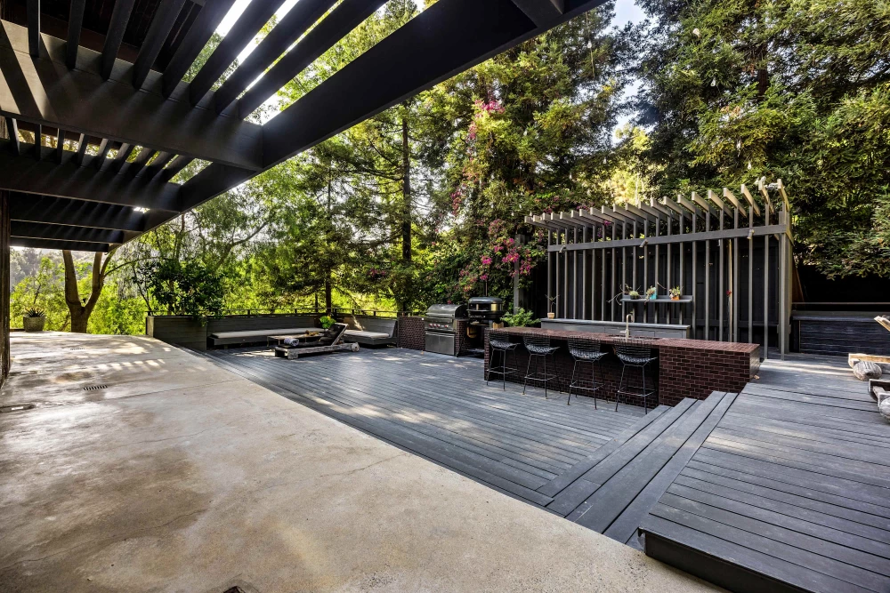 Hollywood Hills 9