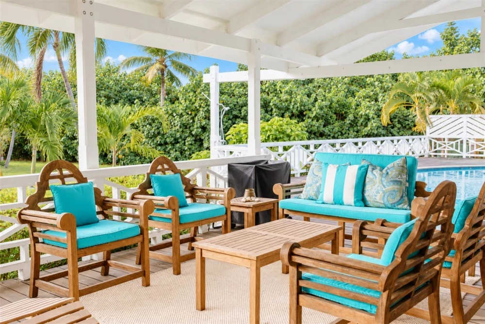 Shoy's Beach House