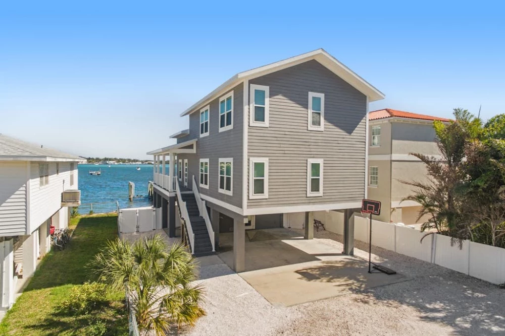 Bradenton Beach 231