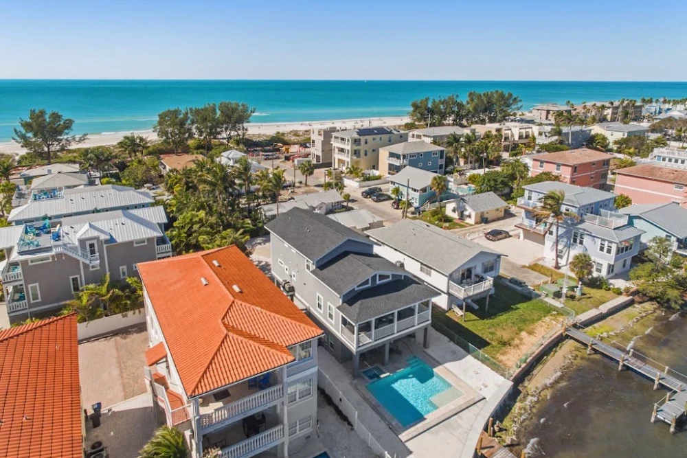 Bradenton Beach 231