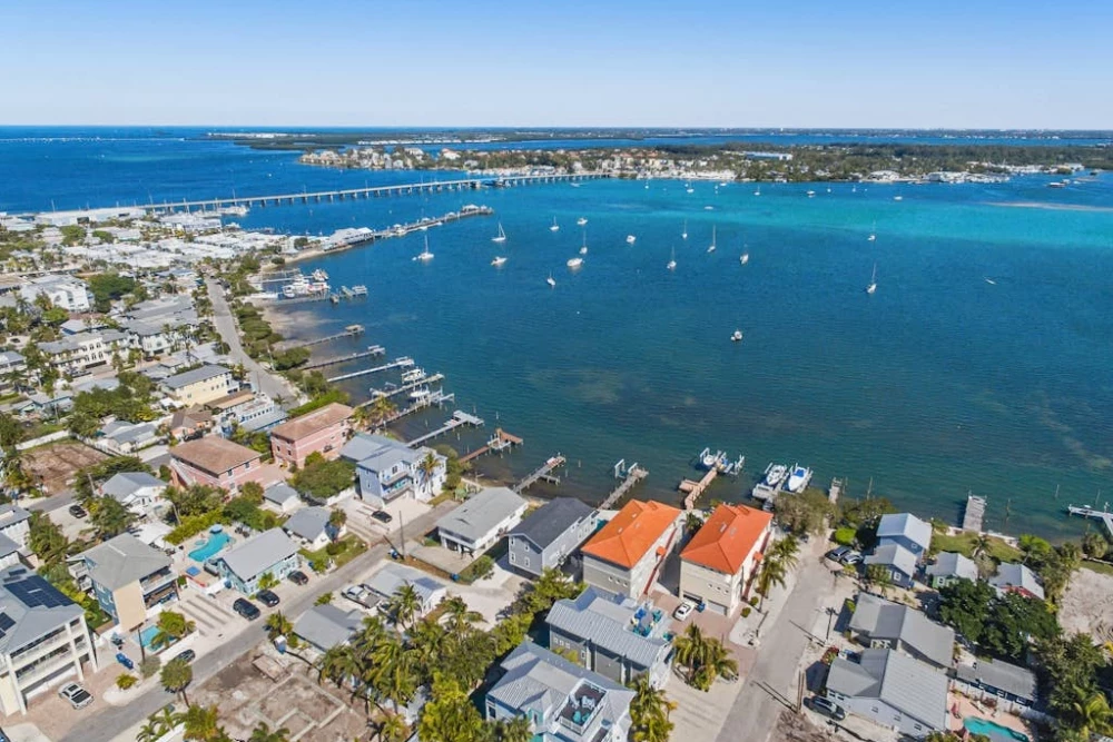 Bradenton Beach 231