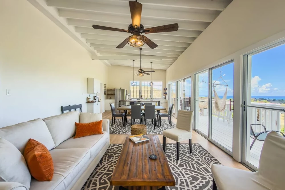 Bananaquit Bungalow