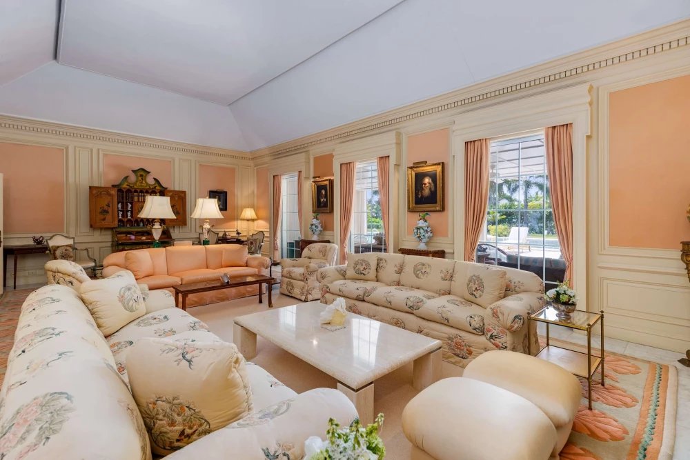 Lyford Cay Estate