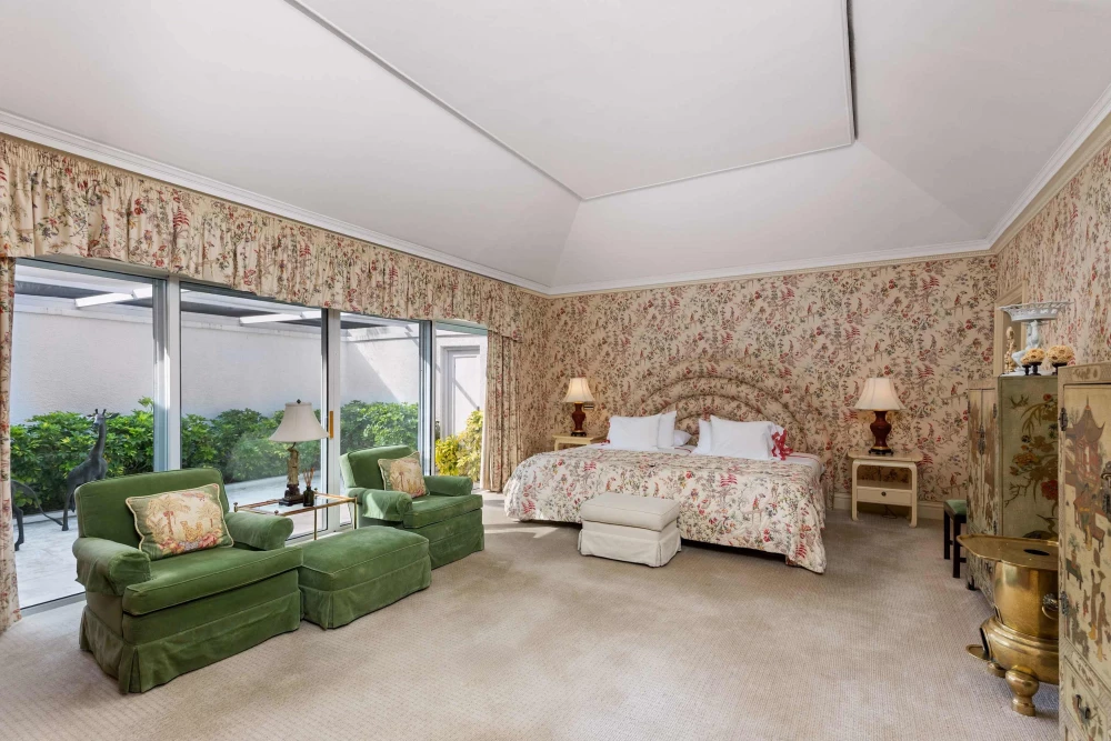 Lyford Cay Estate