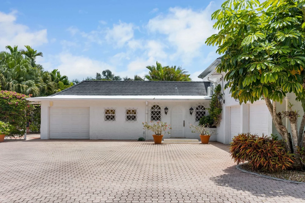 Lyford Cay Estate