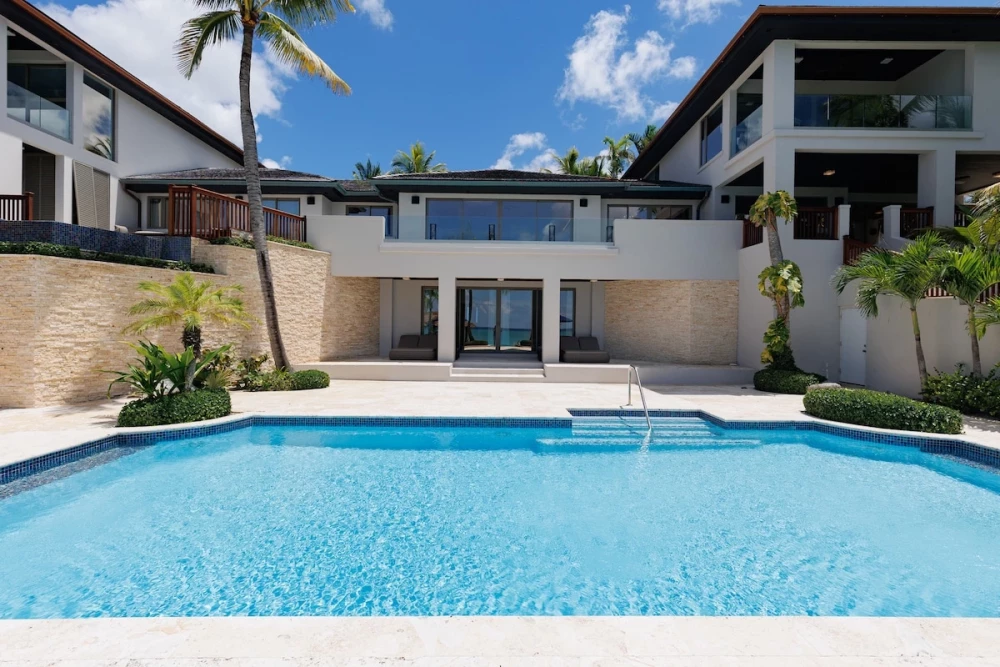 Notos Cove