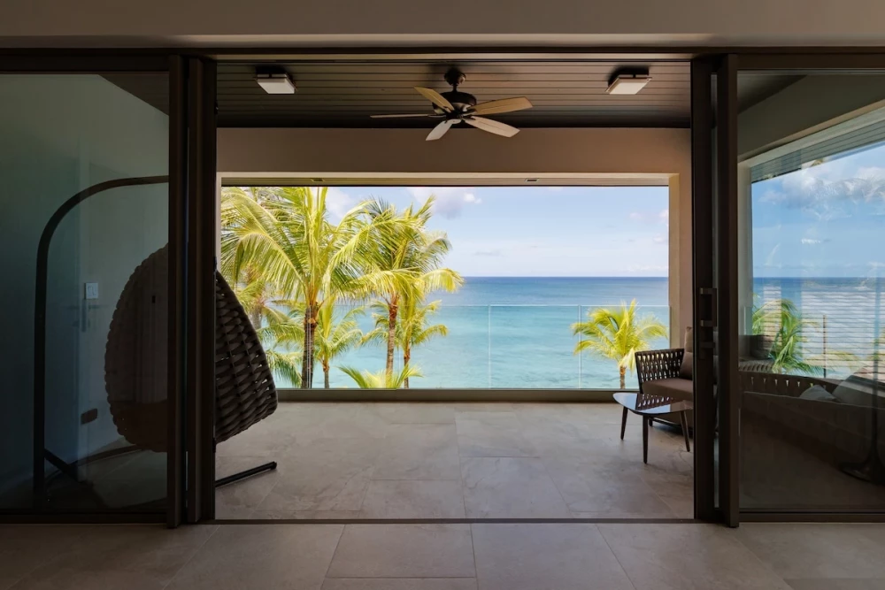 Notos Cove