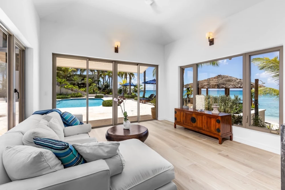 Notos Cove