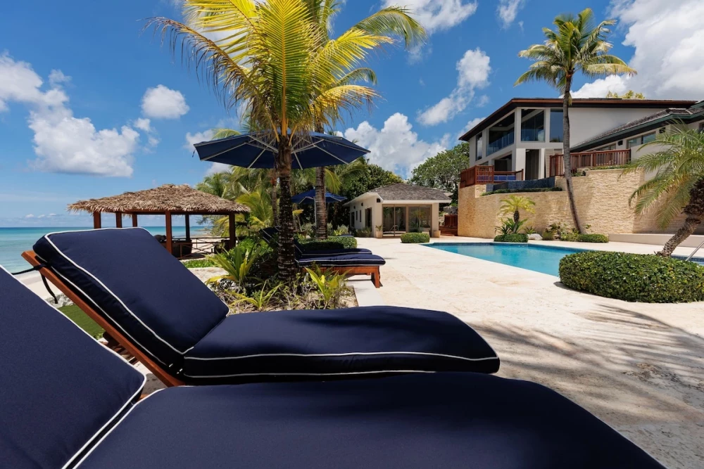 Notos Cove