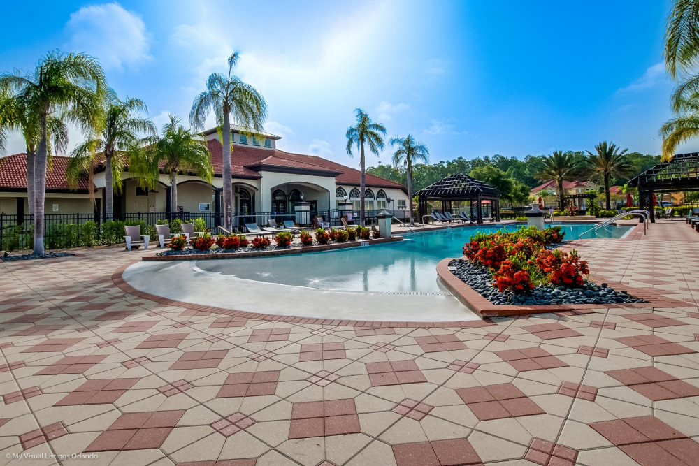 Bella Vida Resort 13