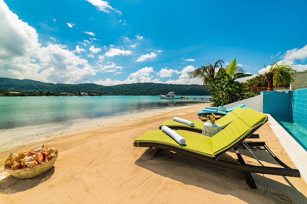 Everything Nice by the Sea