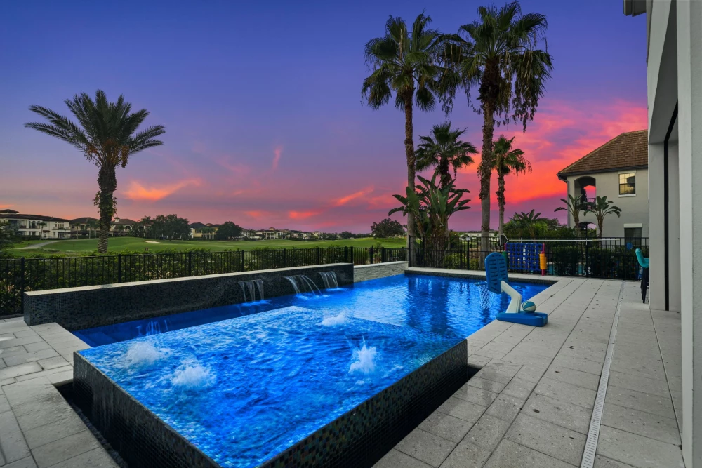 Reunion Resort 1200