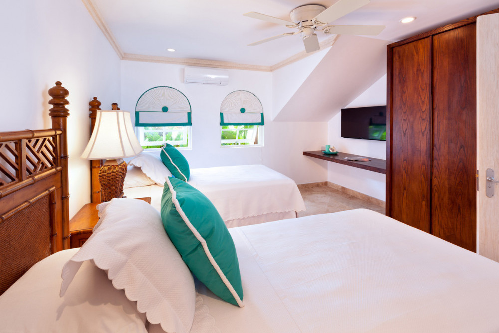 Royal Westmoreland - Cherry Red