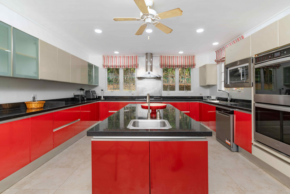 Sandy Lane - Rose of Sharon