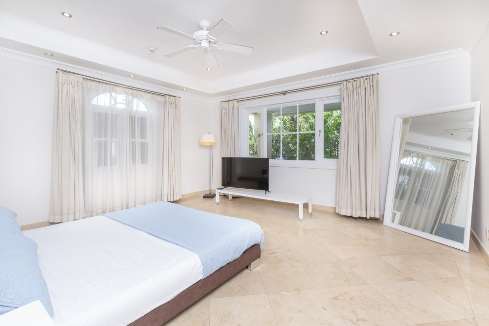 Paradise at Sandy Cove