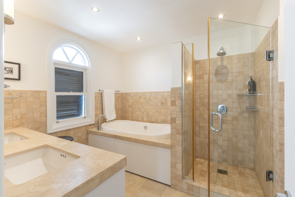 Paradise at Sandy Cove