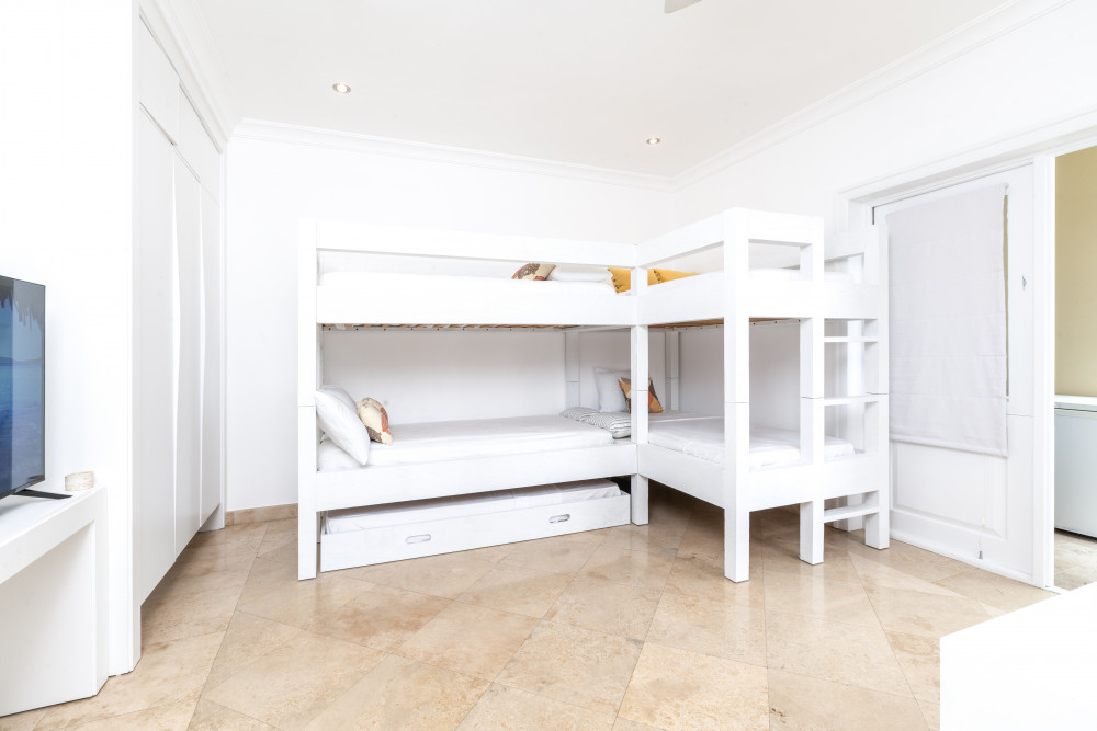 Paradise at Sandy Cove