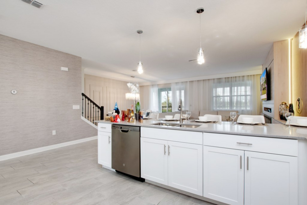 Championsgate 330