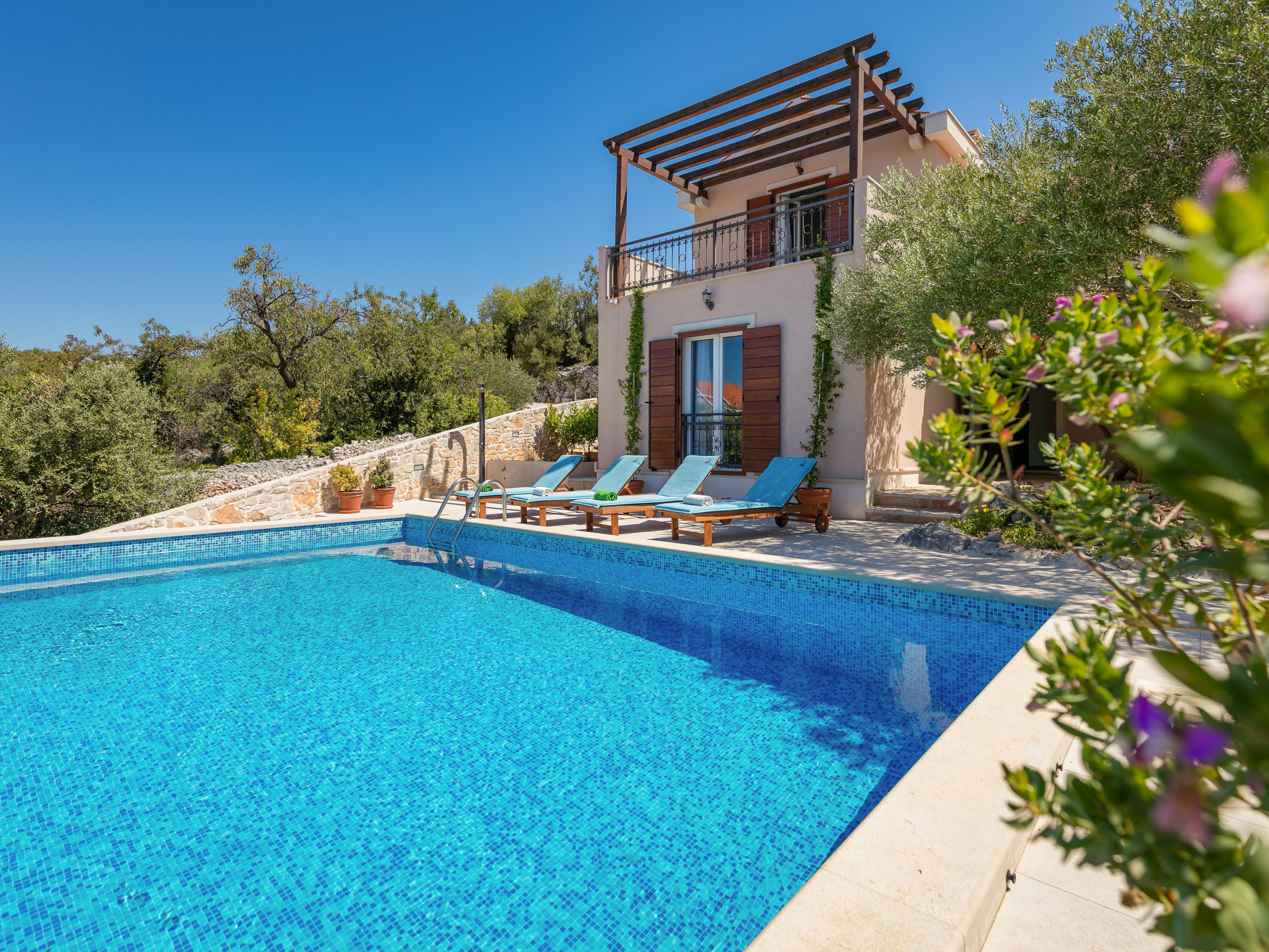 Villa Helena private villas in Croatia with pools