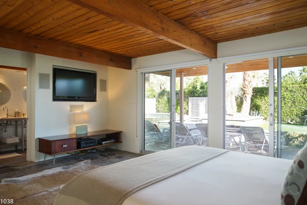 Palm Springs 2