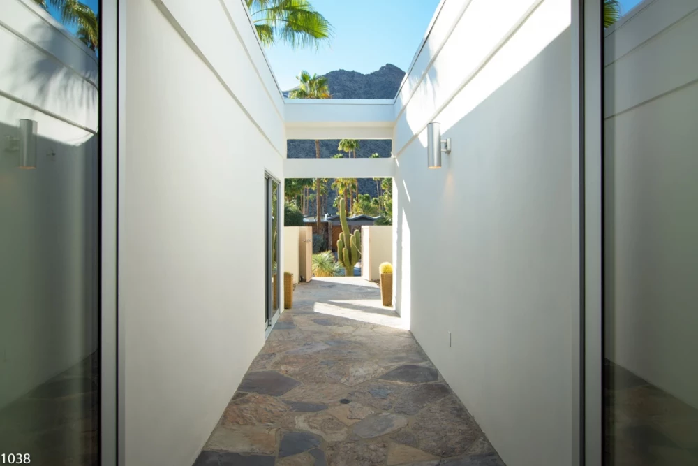 Palm Springs 2