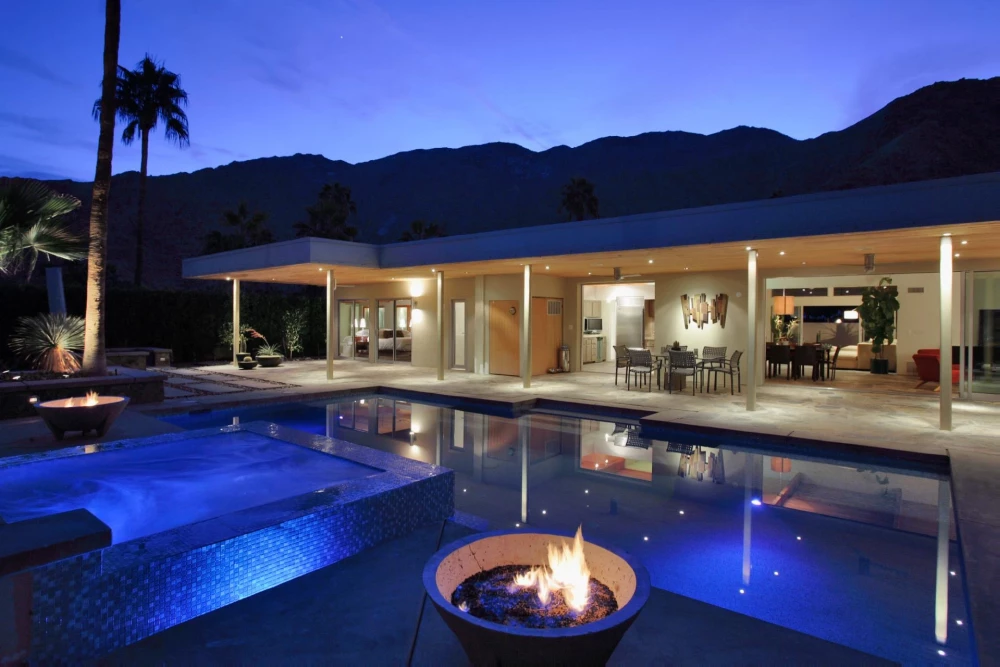 Palm Springs 2