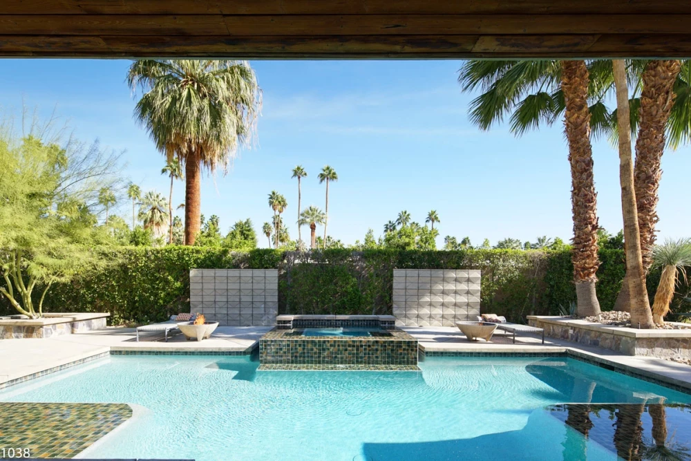 Palm Springs 2