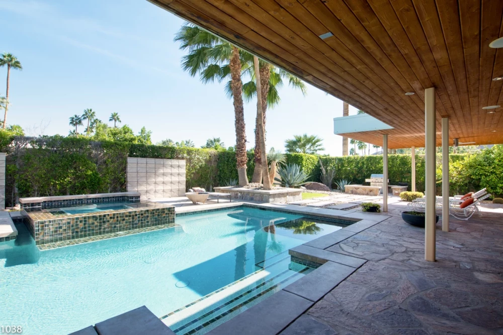 Palm Springs 2