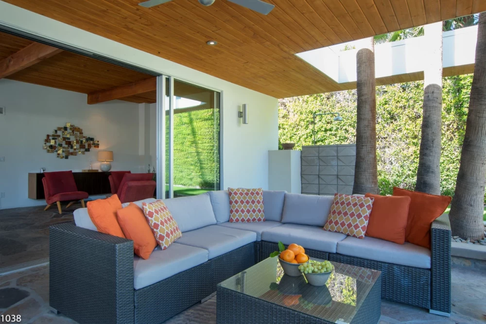 Palm Springs 2