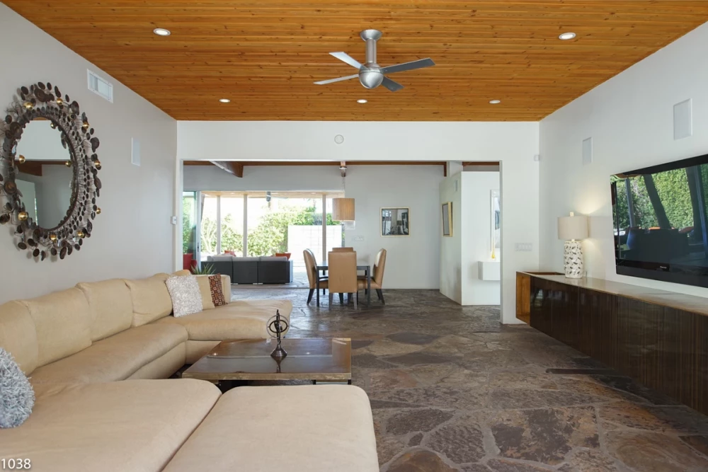 Palm Springs 2