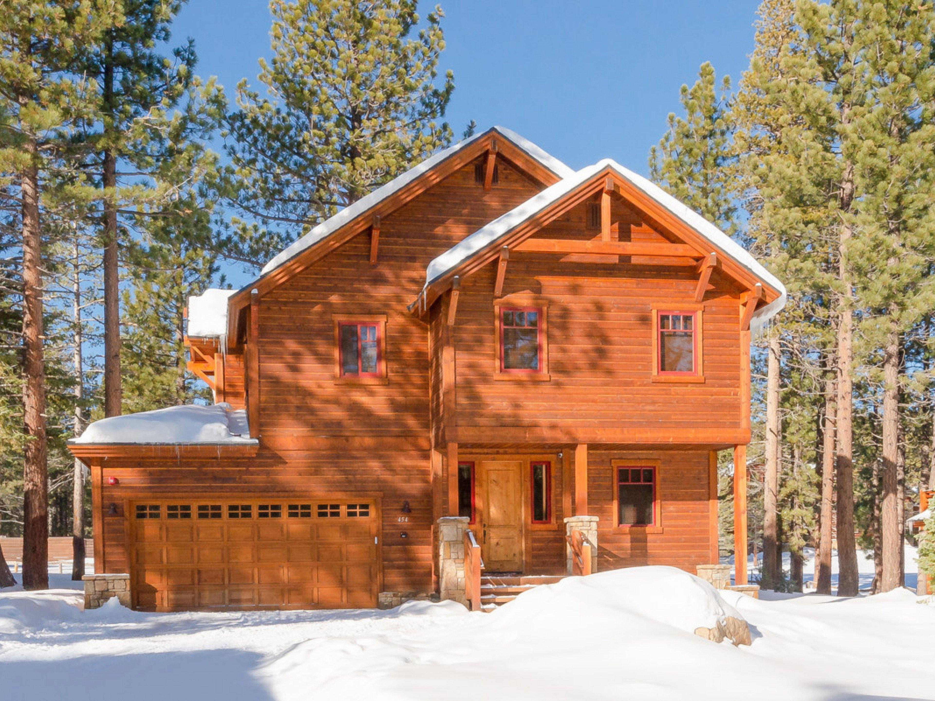Mammoth Lakes 2 cabin rentals for the festive season