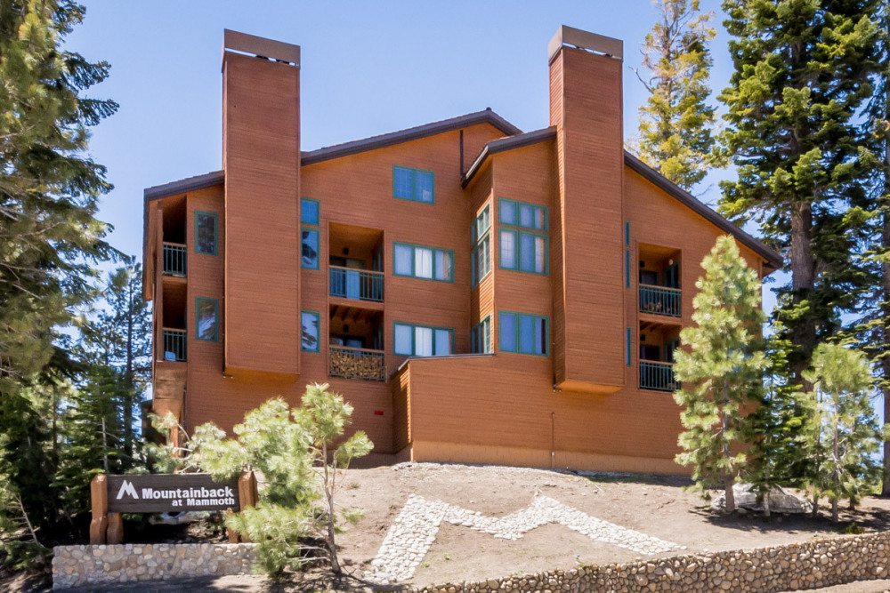 Mammoth Lakes 75