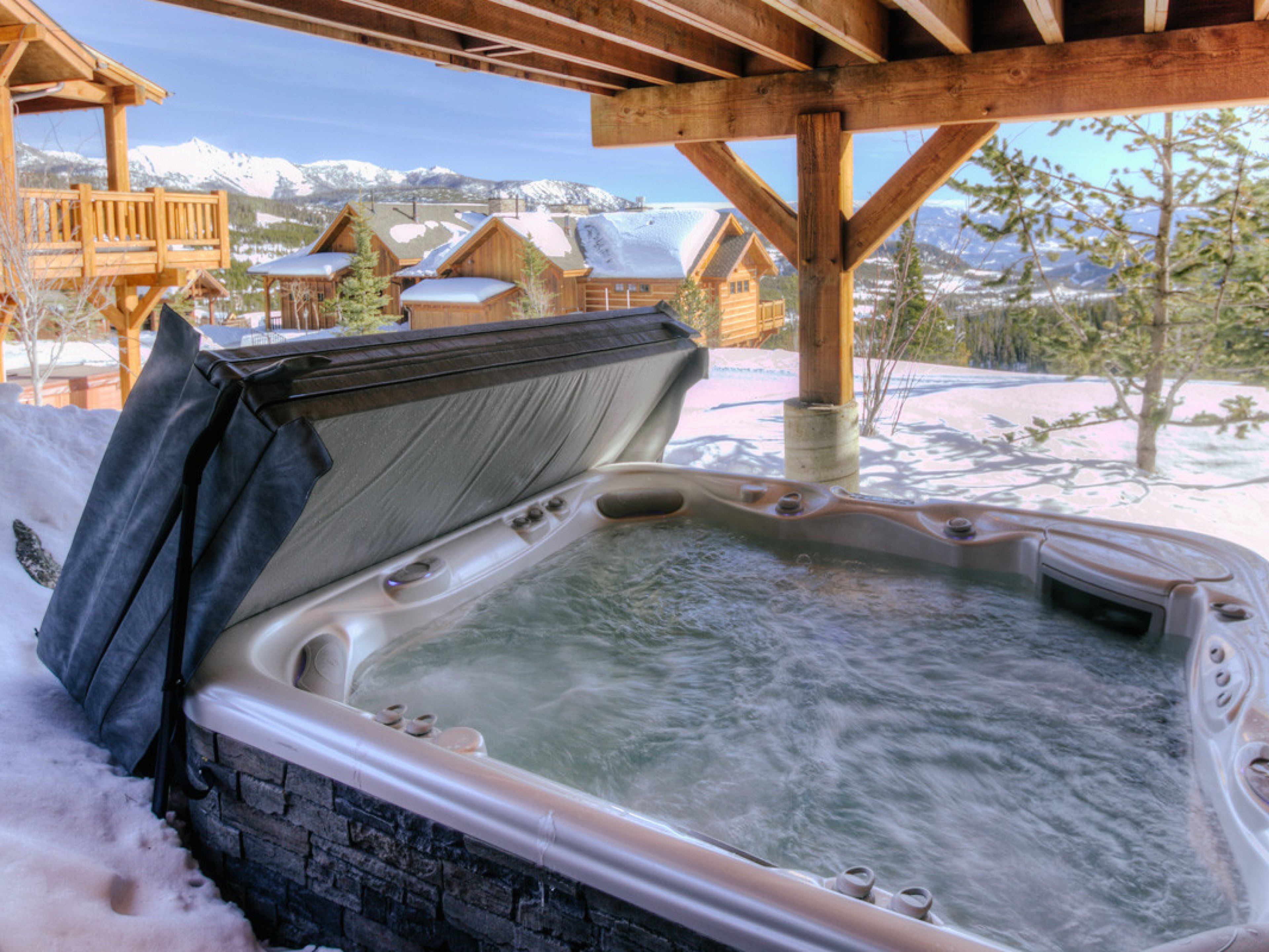 Big Sky 26 Yellowstone vacation rentals with hot tub