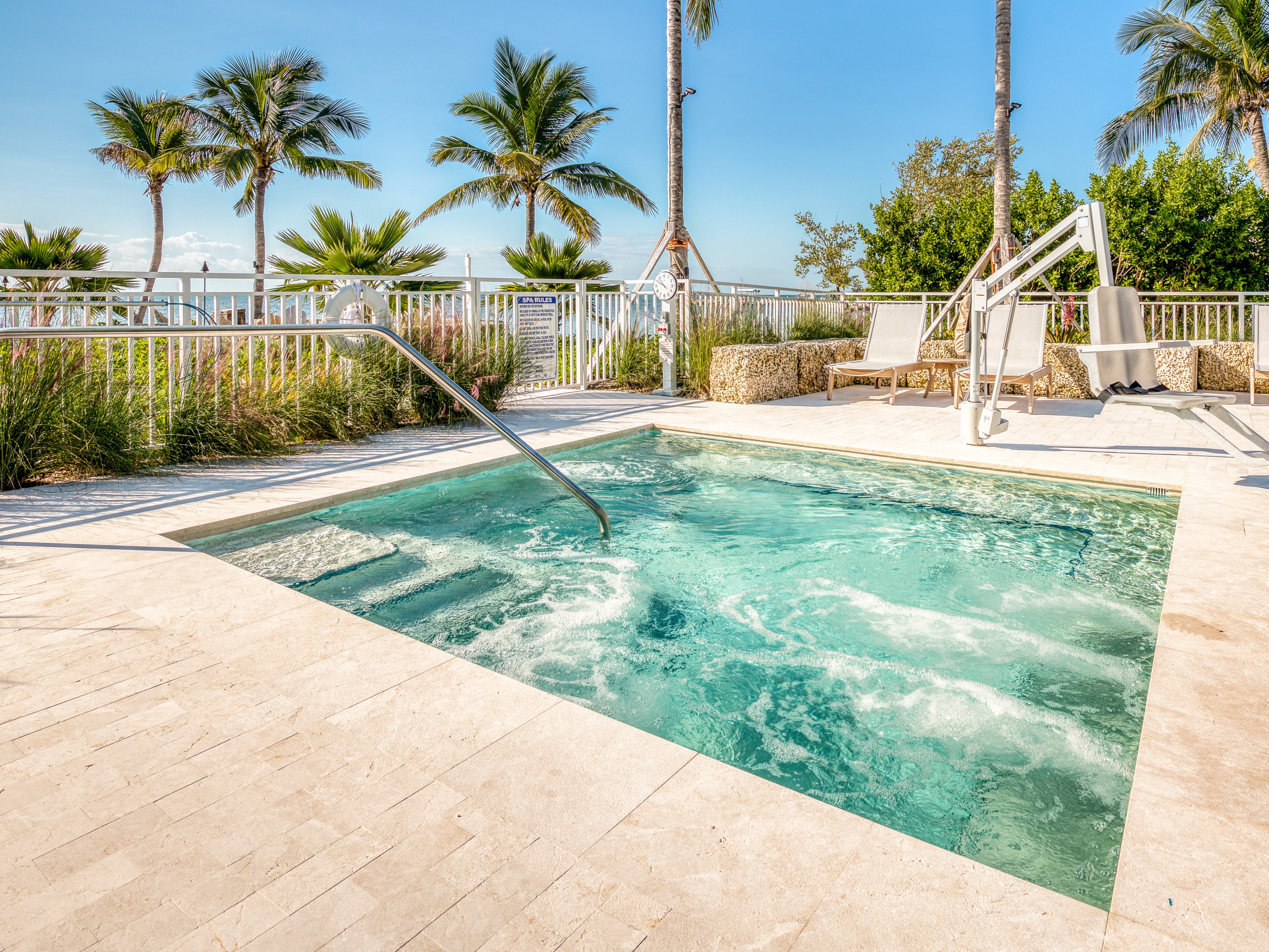 Islamorada Waterfront Suite 1 - Islamorada vacation rentals with pool access