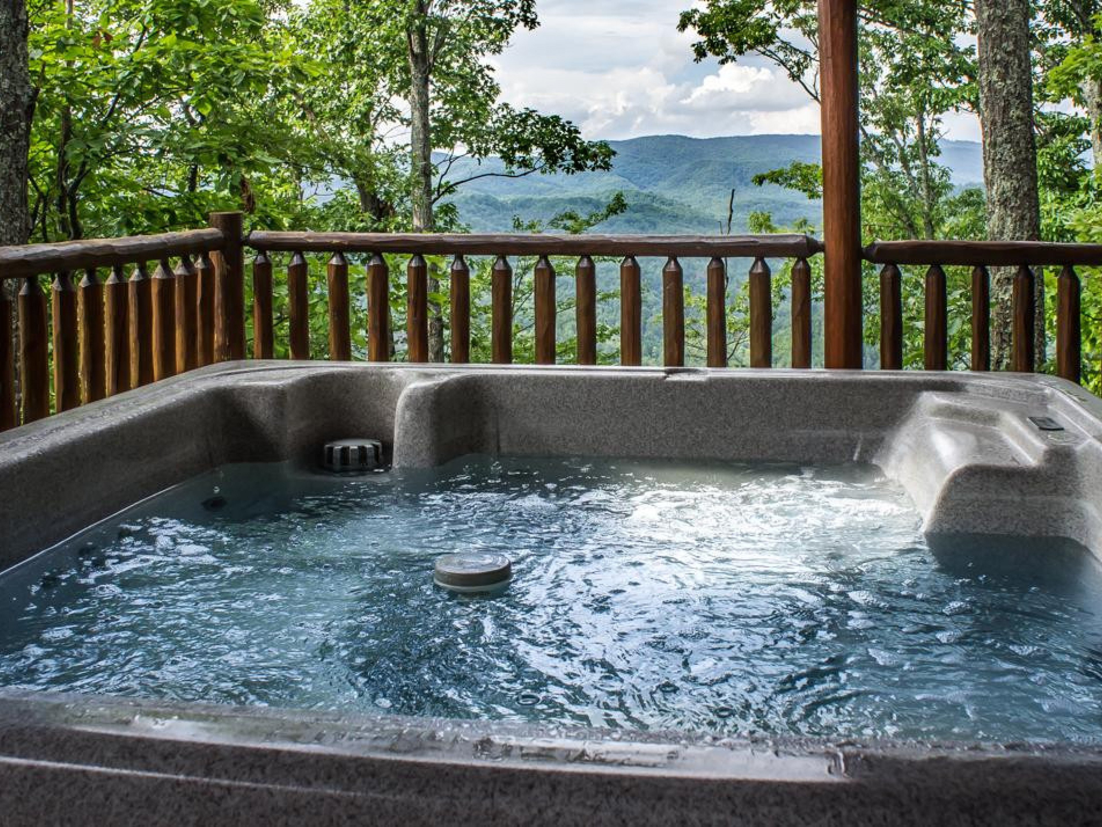 Wears Valley 17 Tennessee cabins with hot tubs