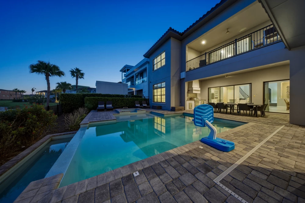 Reunion Resort 301