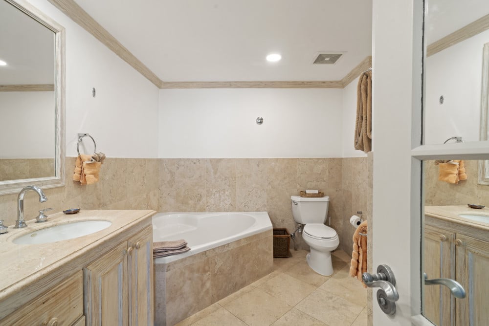 Villas on the Beach 201