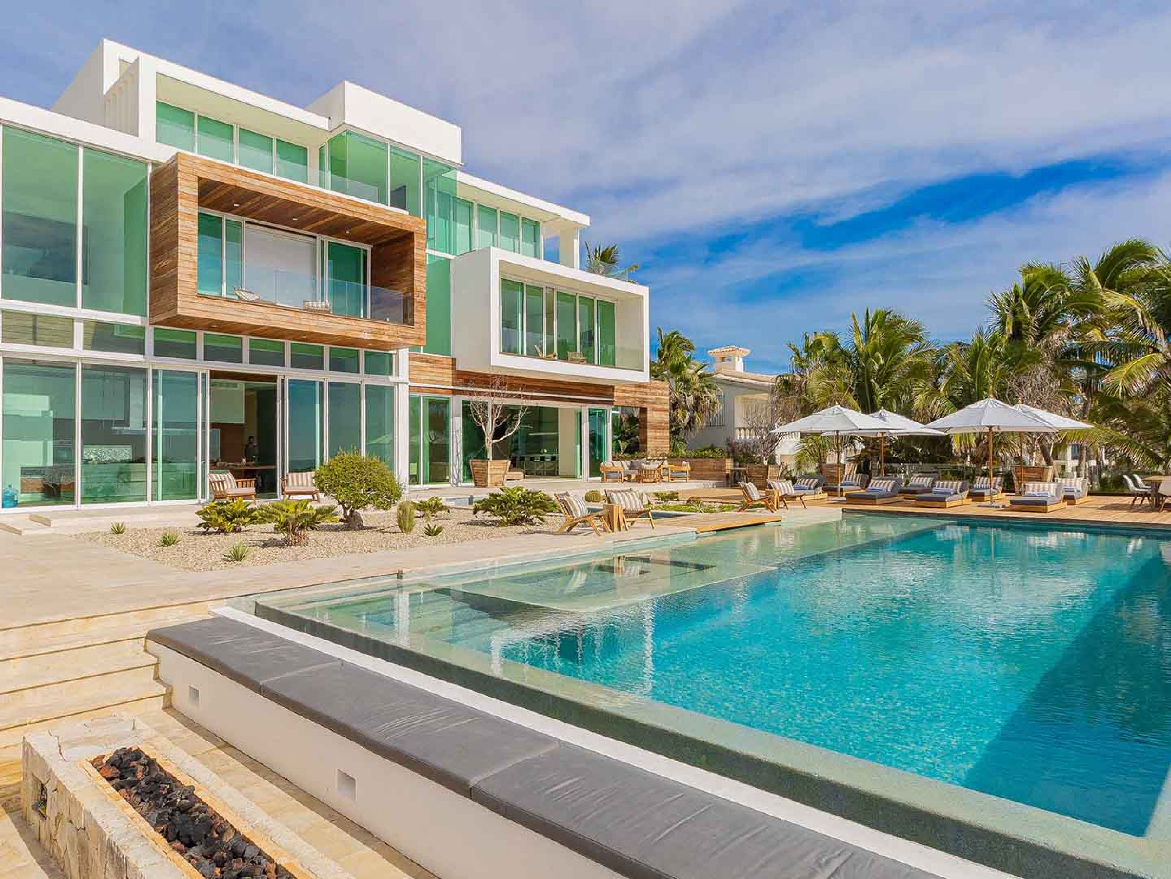Casa Ocho villa with games room and pool
