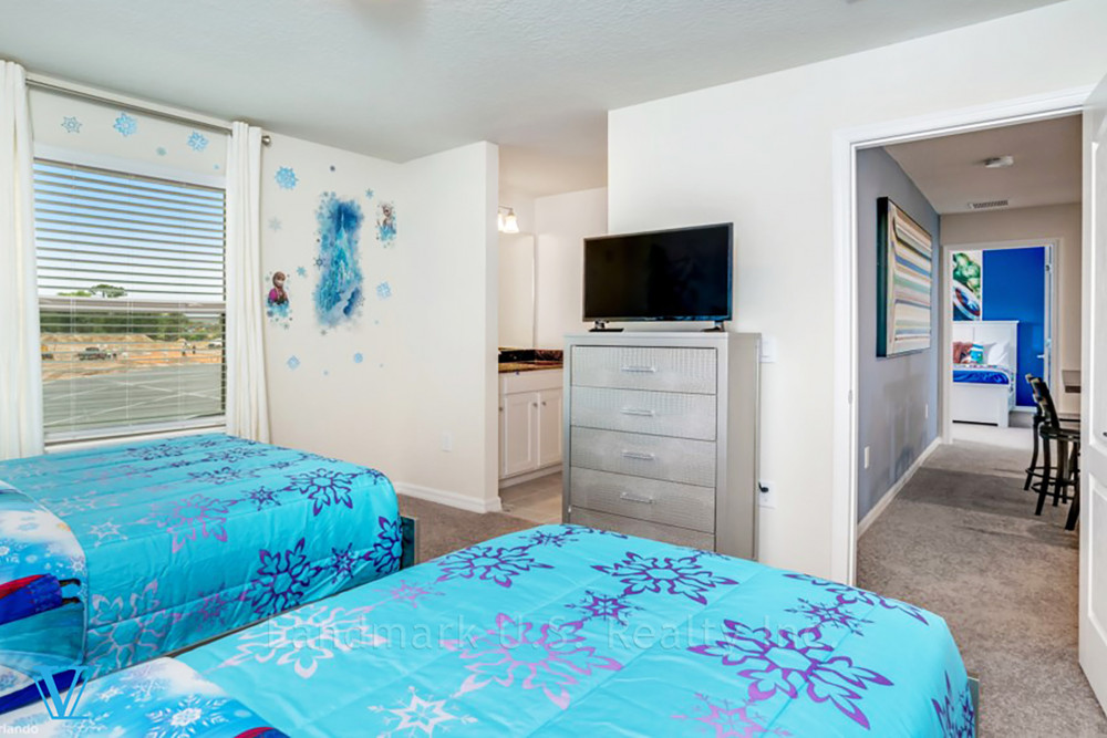 Windsor at Westside 8