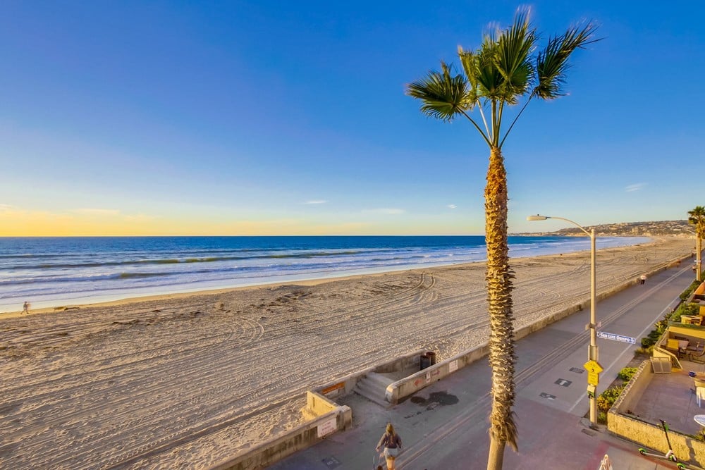San Diego 107
