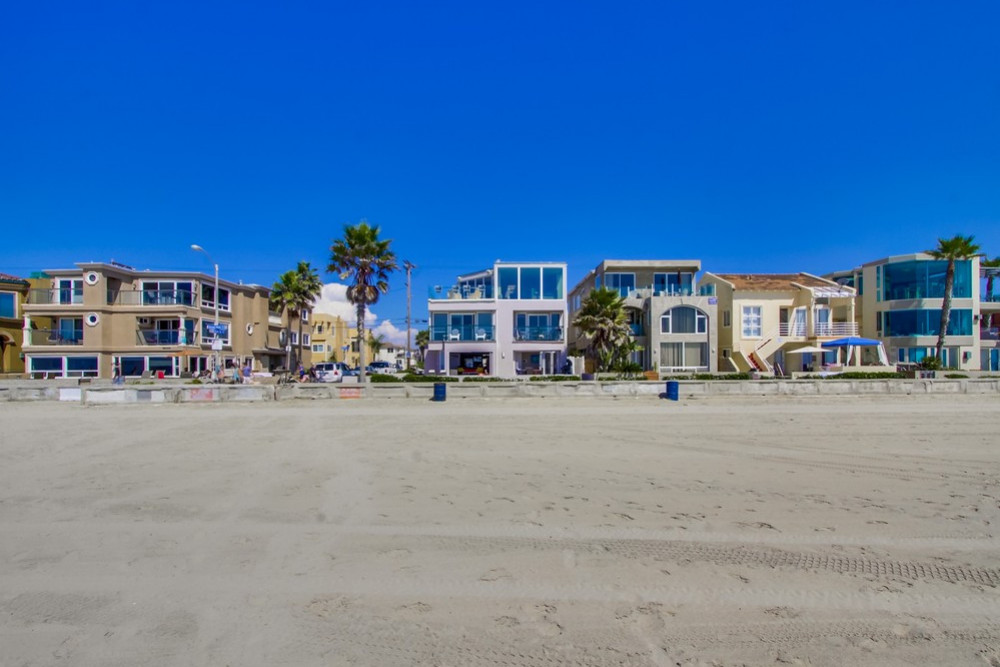 San Diego 107