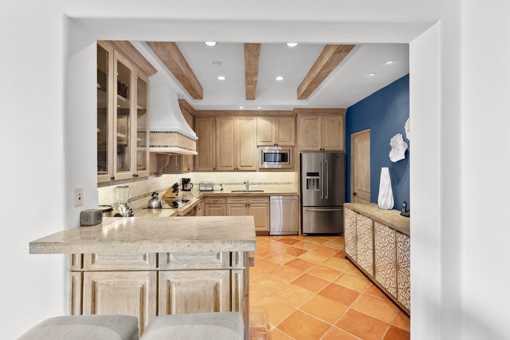 Hacienda Beach Club 5203