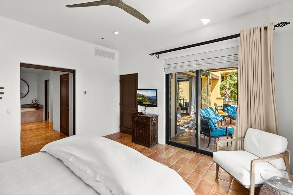 Hacienda Beach Club 5203