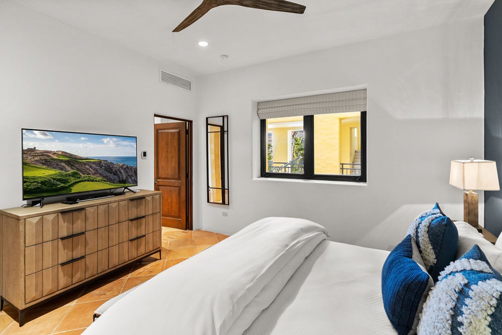 Hacienda Beach Club 5203