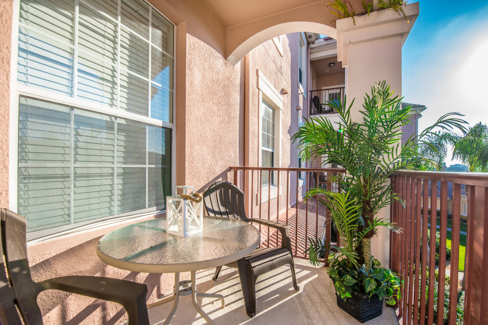 Vista Cay 325