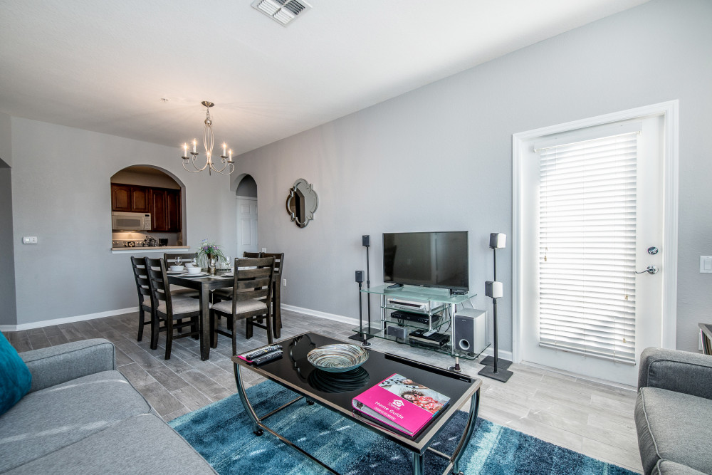 Vista Cay 325