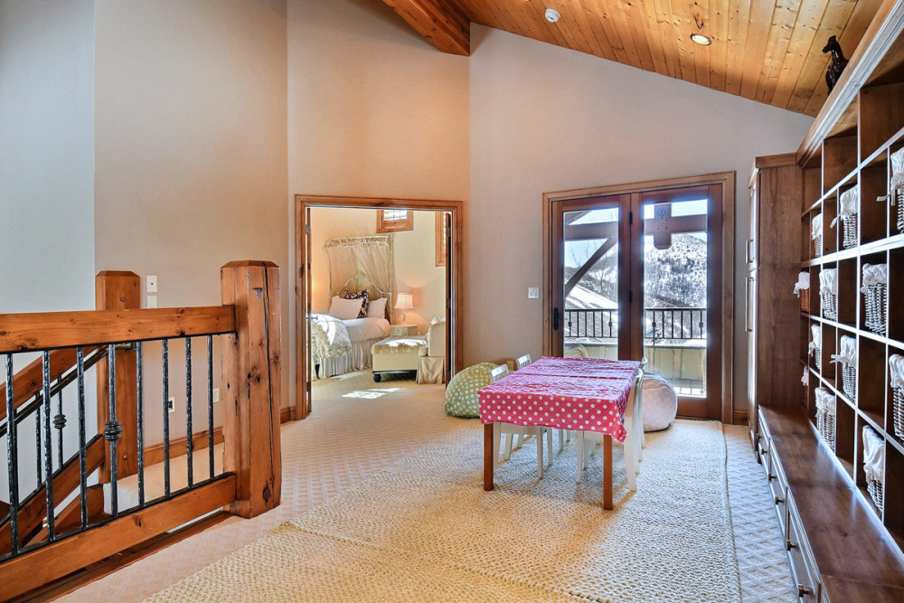 Park City 111